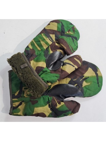 Genuine Surplus Dutch Winter Mittens DPM Camouflage...