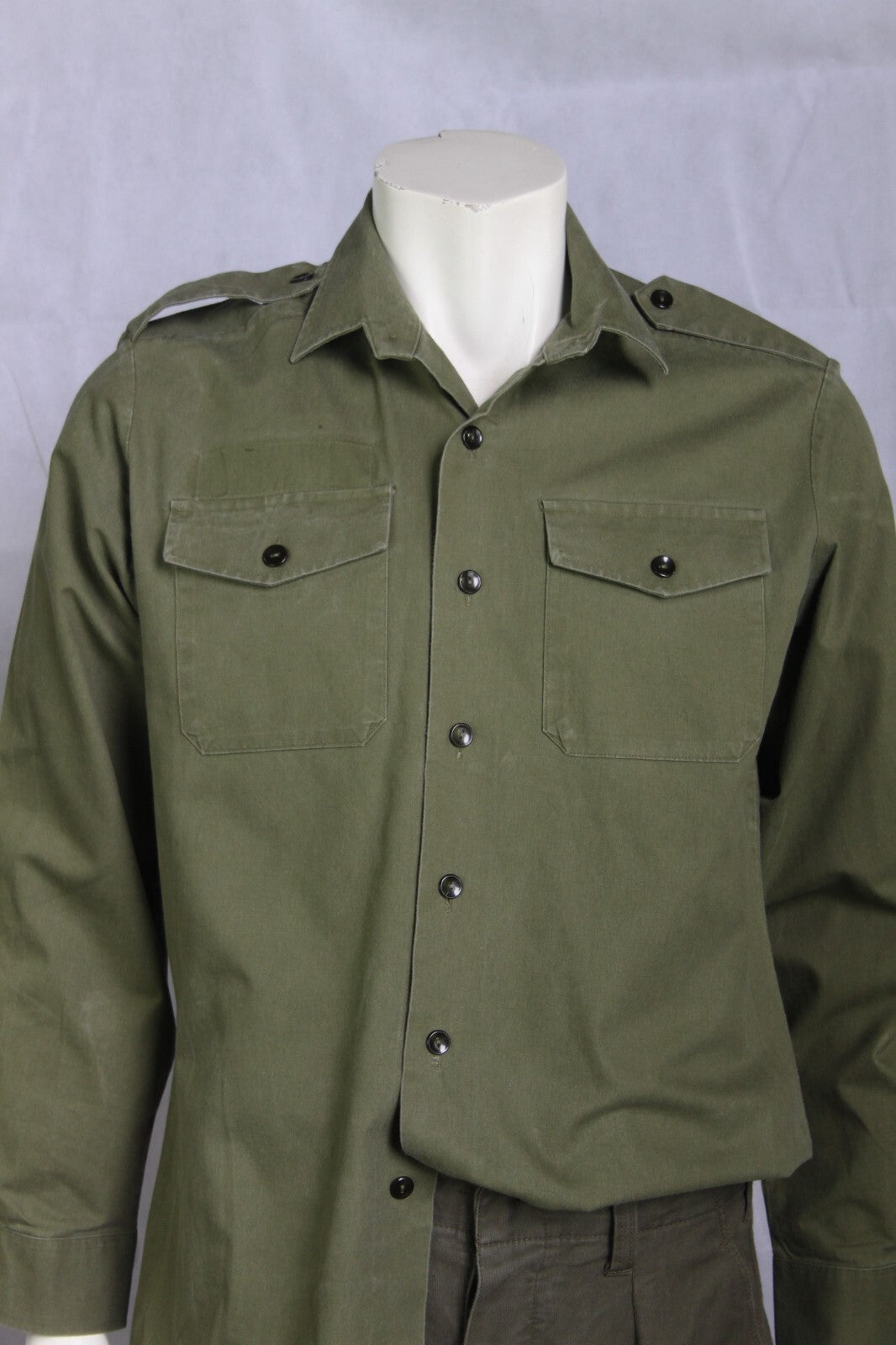 Genuine Surplus Vintage British Army Cotton Working Shirt Olive Green