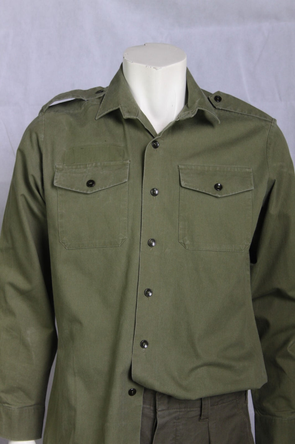 Genuine Surplus Vintage British Army Cotton Working Shirt Olive Green