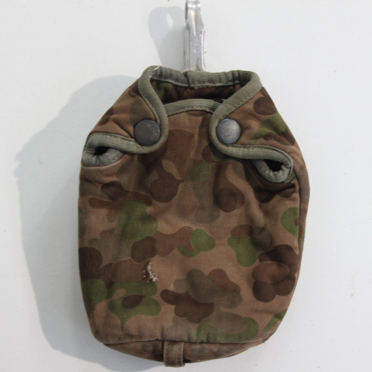 Genuine Surplus Austrian Water Bottle Cover Insulated Wool Pea CamoDamaged 3585