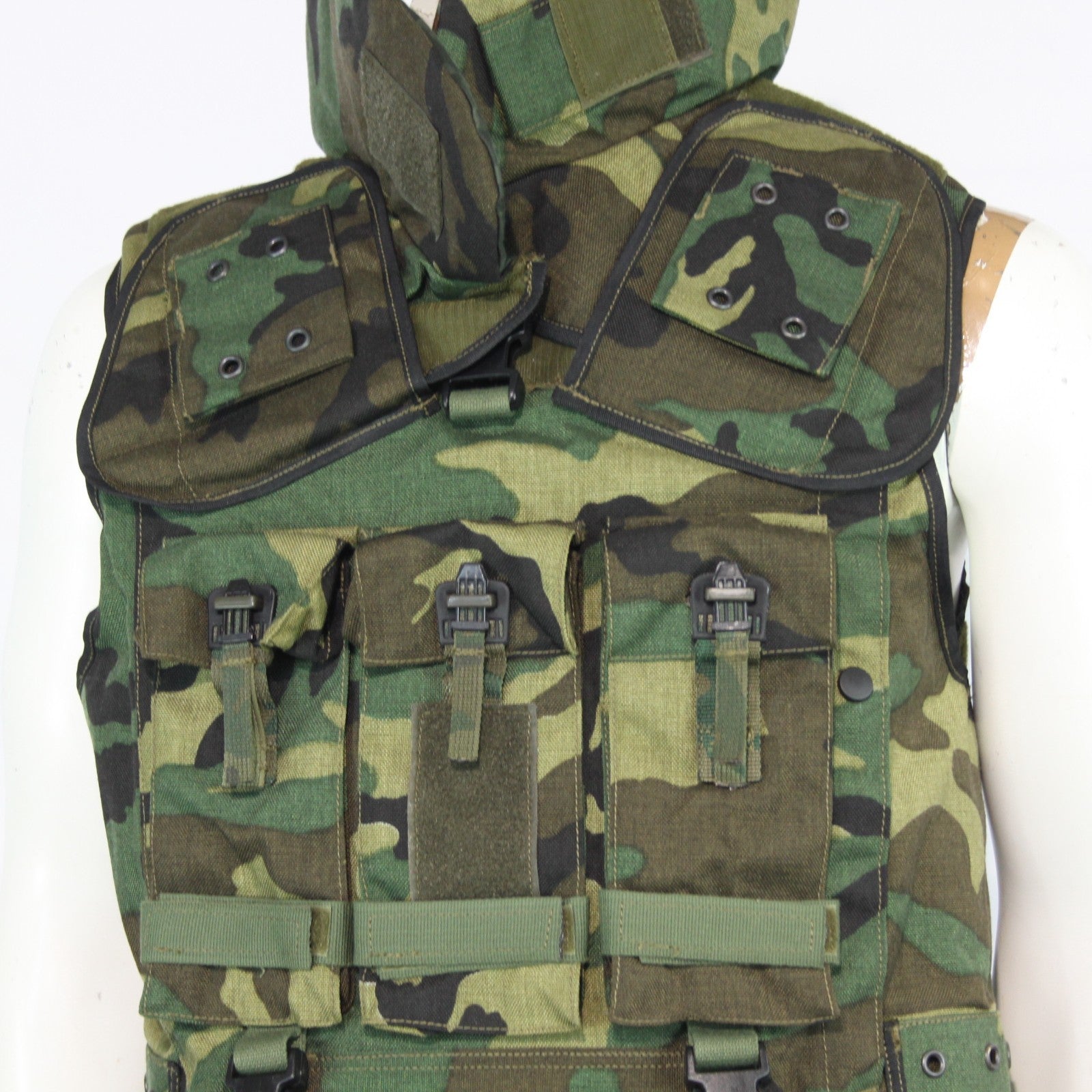 Genuine Surplus Body Armour Plate Cover Woodland Camo Flektarn (3325)