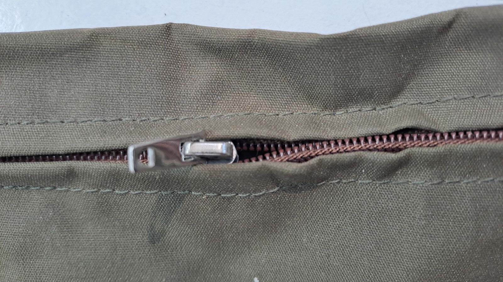 Genuine Surplus Military Wash Bag Nylon Zip Top Pouch Olive (3106)