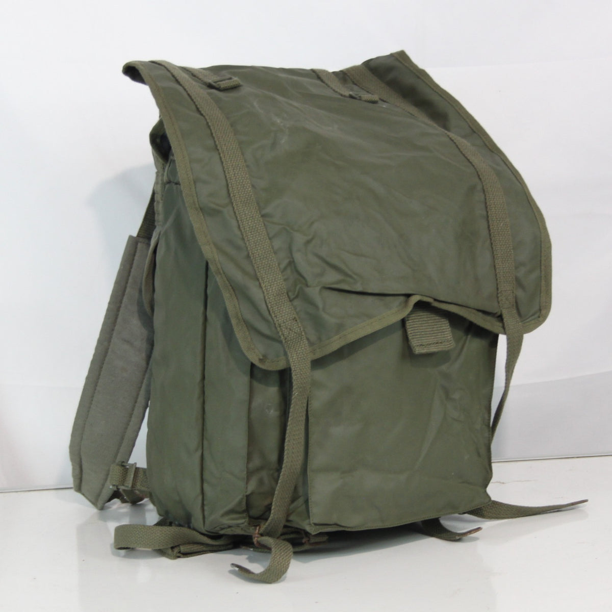Genuine Surplus French Army Waterproof Rucksack Daysack Backpack Olive (3458)