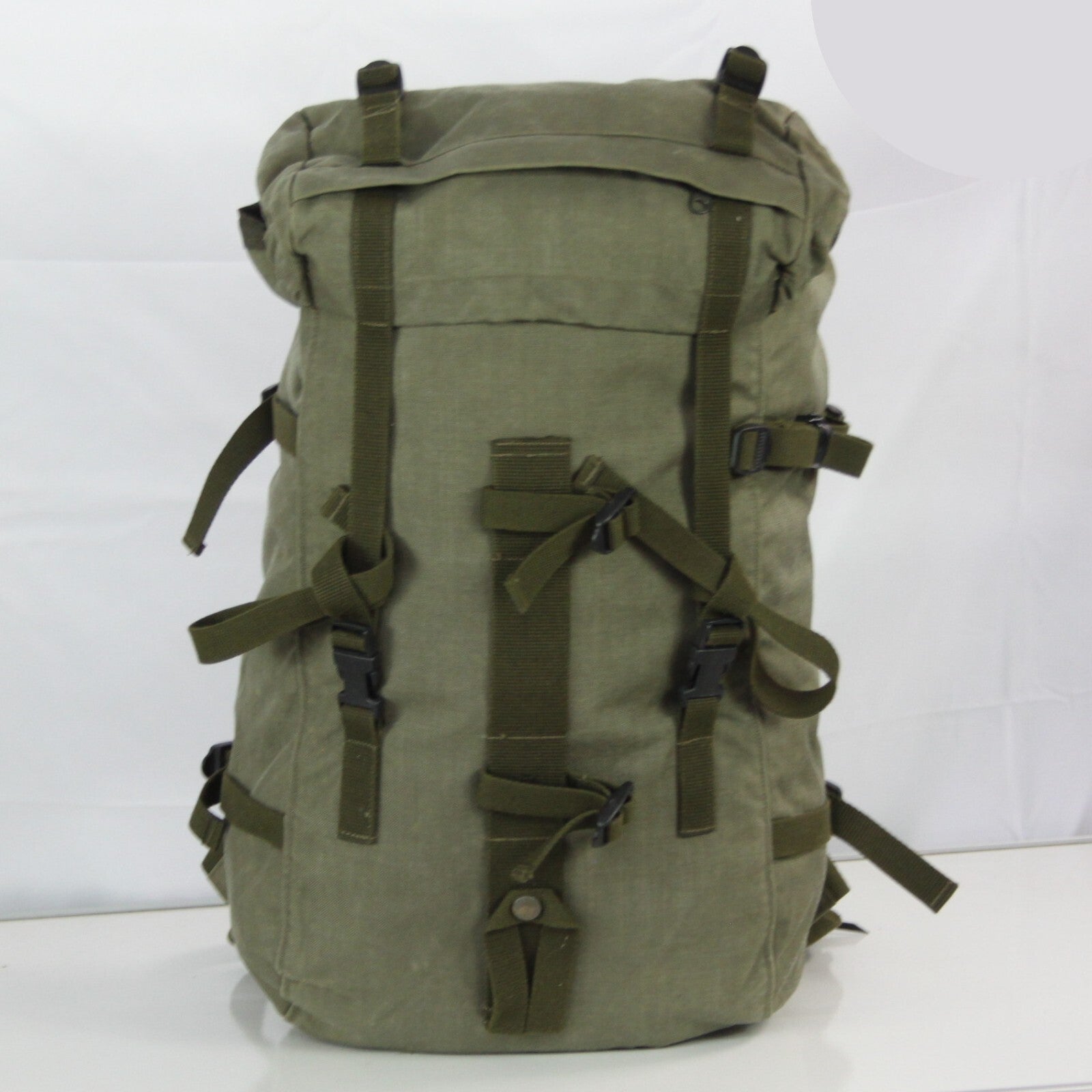 Genuine Surplus Austrian Military Army Canvas Rucksack Daysack 30L Olive (3247)
