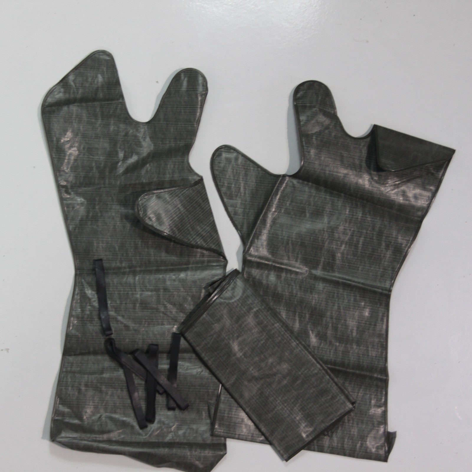 French ArmyDisposable NBC GLoves 3 Pairs in Pack One Size Plastic Expired (4014)