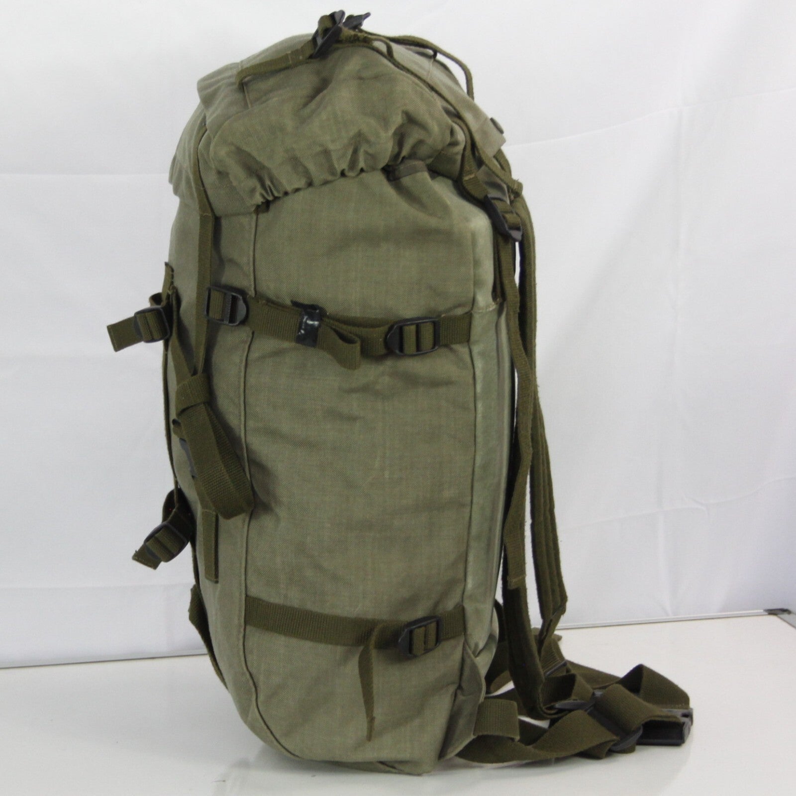 Genuine Surplus Austrian Military Army Canvas Rucksack Daysack 30L Olive (3247)