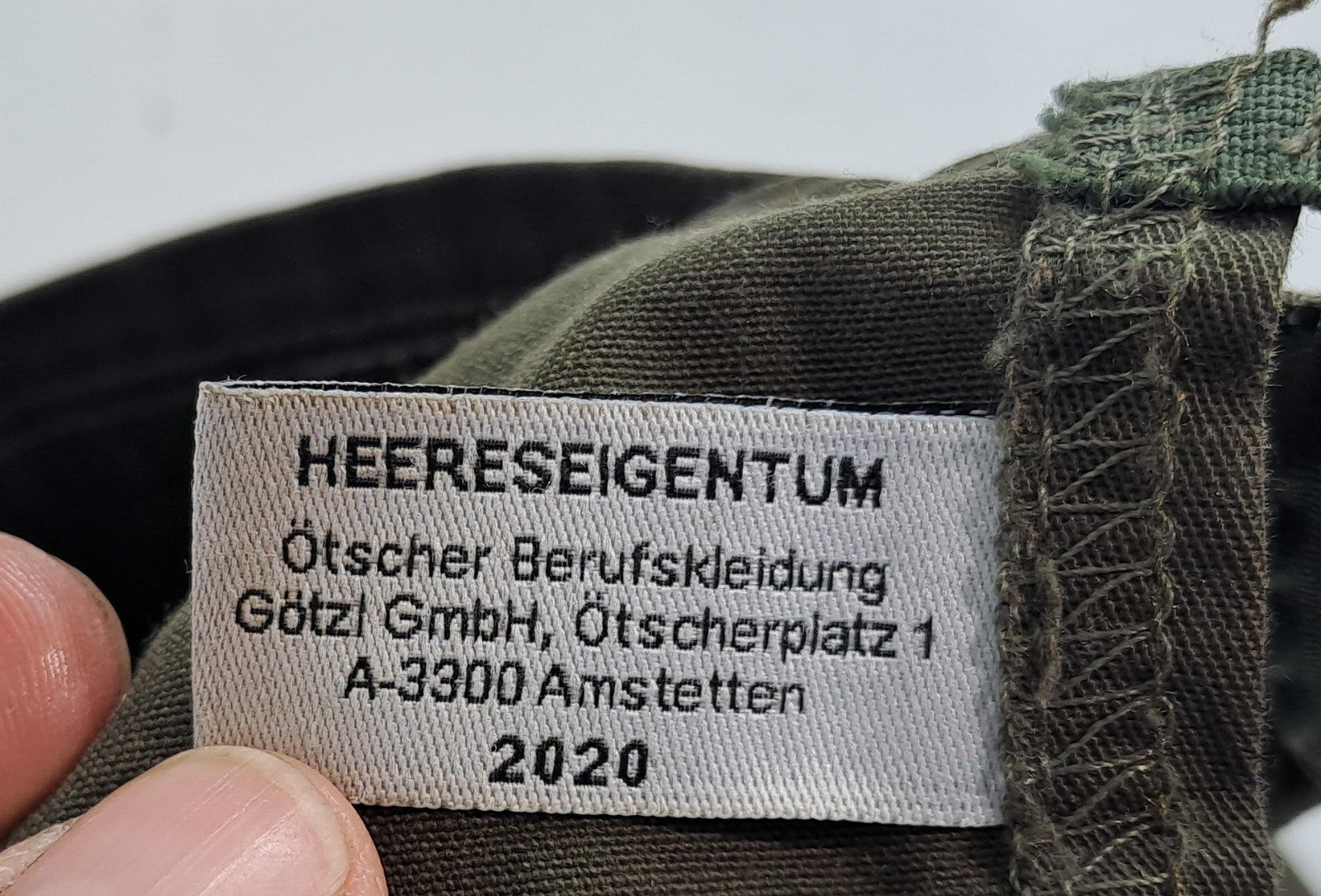 Genuine Surplus Austrian Army Brassard Olive Wache Means Guard reflective (2282)