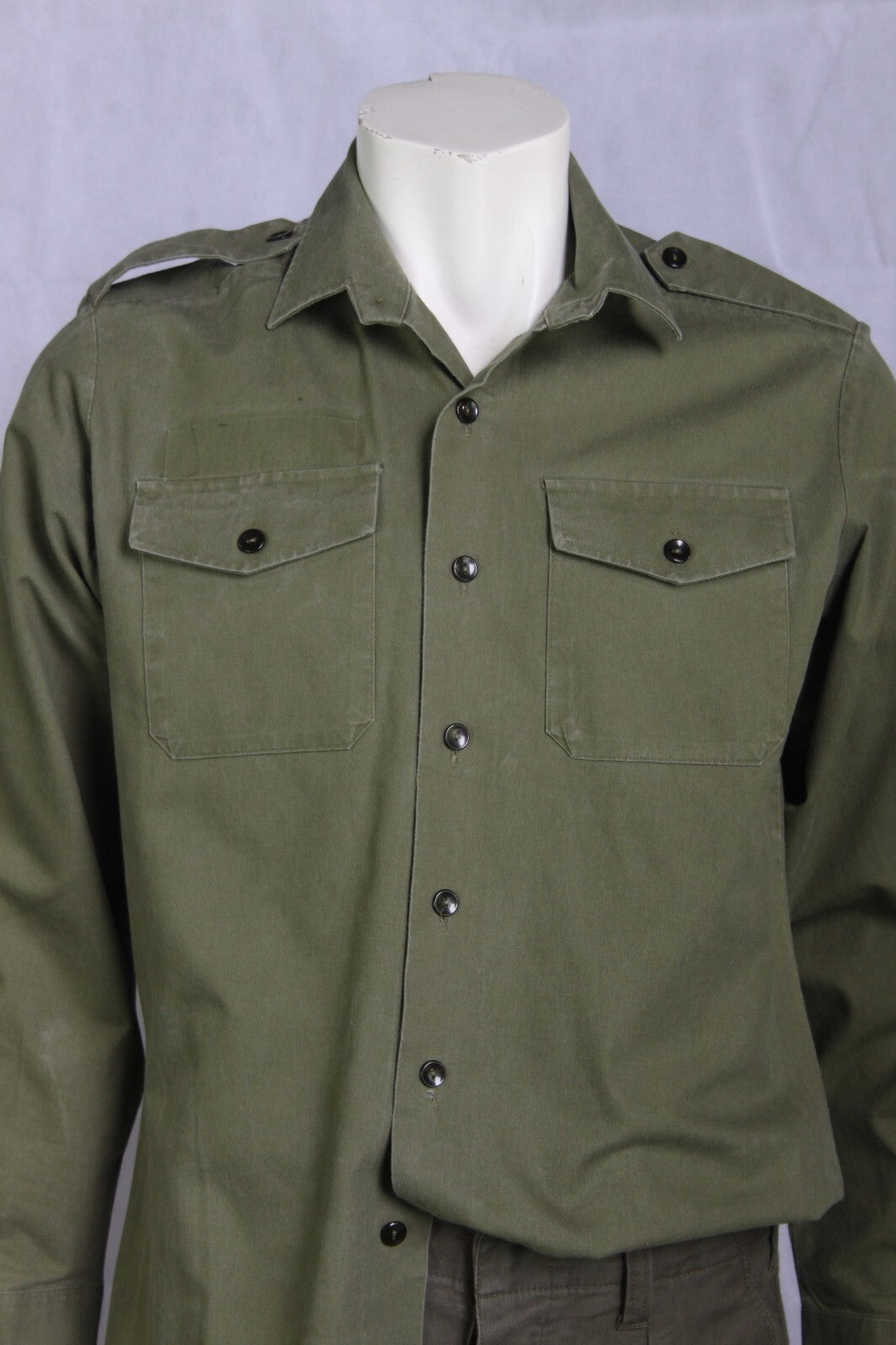 Genuine Surplus Vintage British Army Cotton Working Shirt Olive Green
