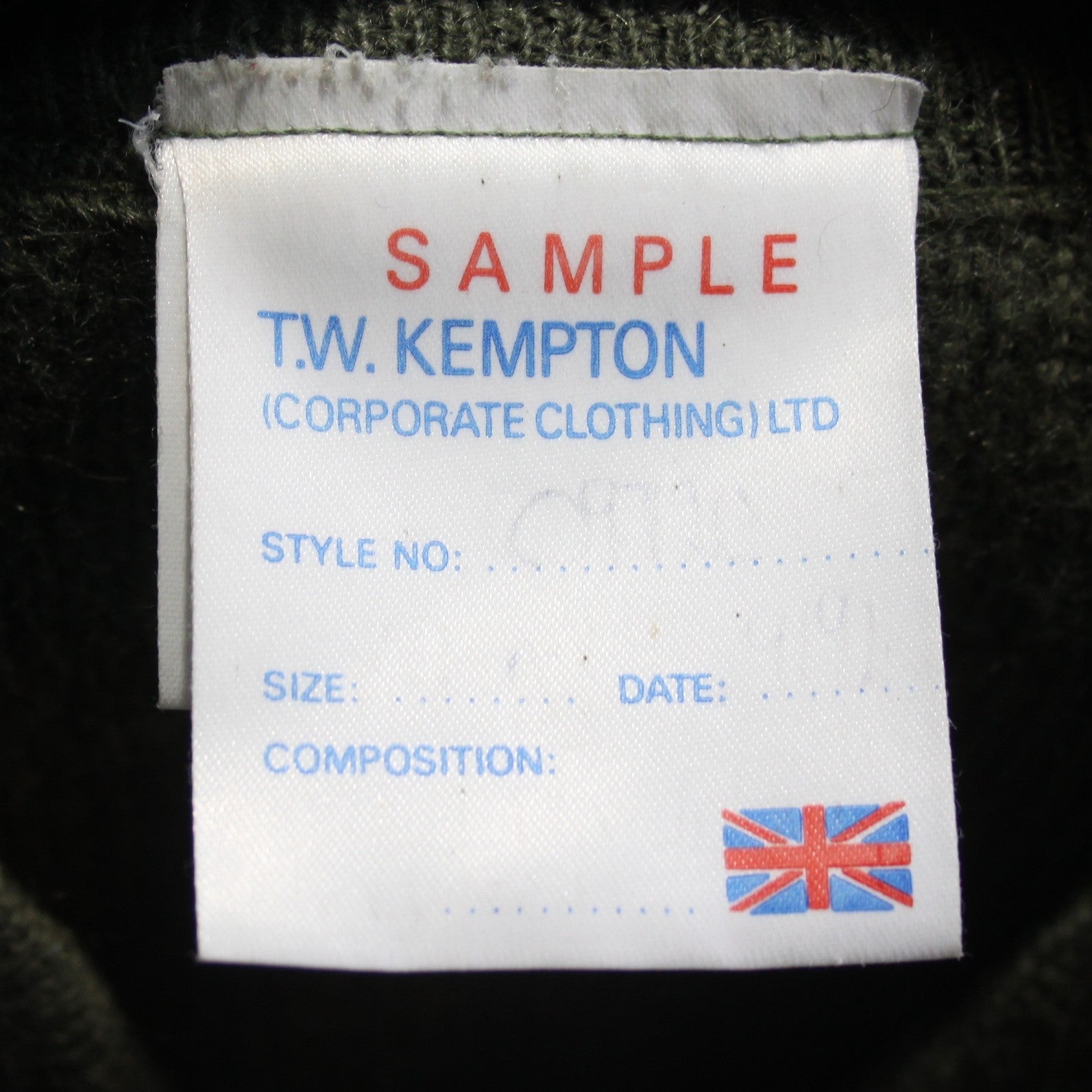 V-Neck Army Style Sample Jumper 80% Wool Olive 38" Chest Short (4062)