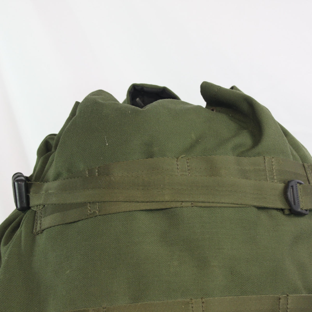 Genuine Surplus British Army Olive V2000 Bergen Rucksack Missing Lid 3813)