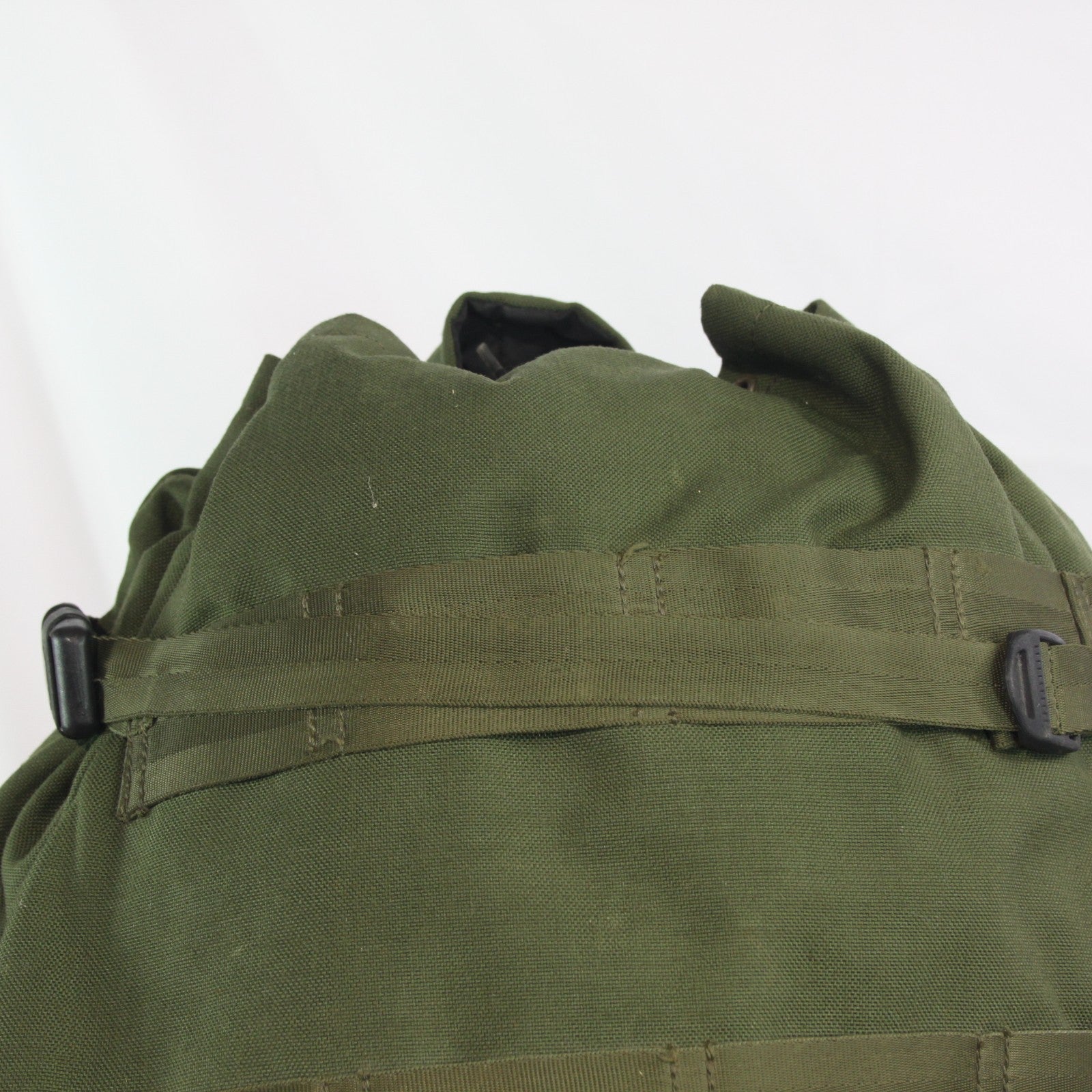 Genuine Surplus British Army Olive V2000 Bergen Rucksack Missing Lid 3813)