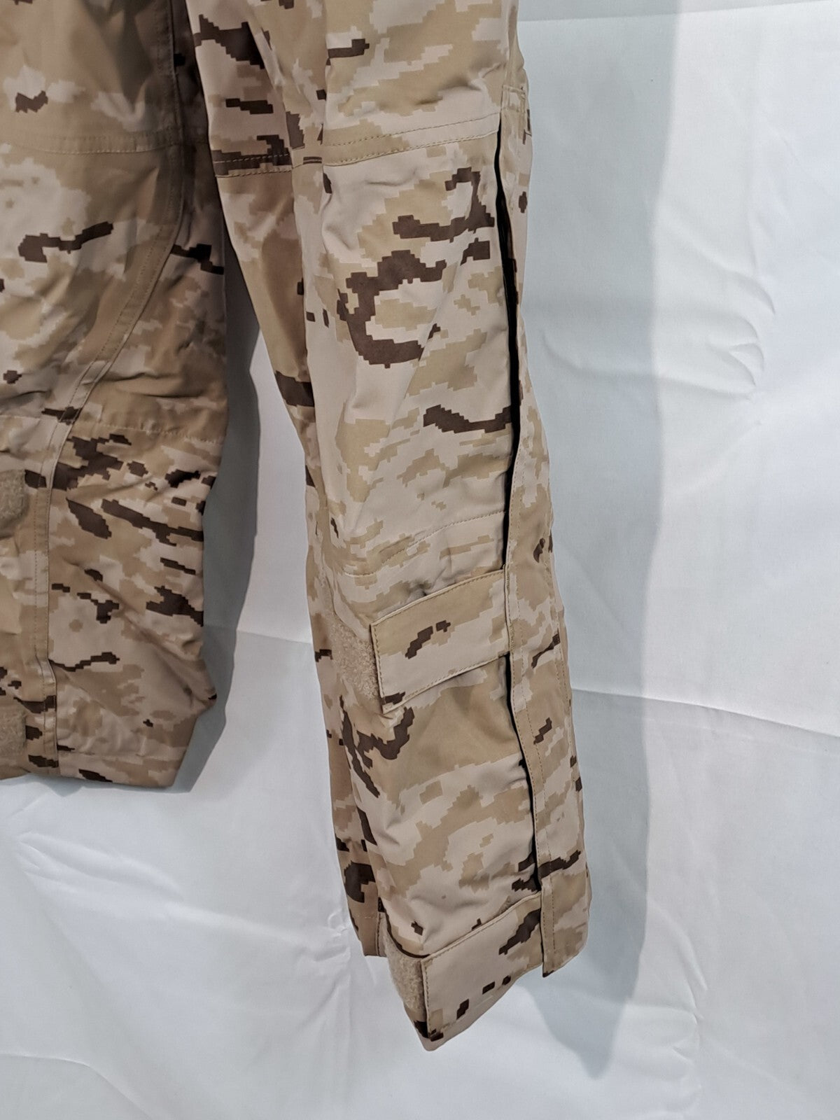 New Genuine Surplus Spanish Military Waterproof Over Trousers Desert (2538)