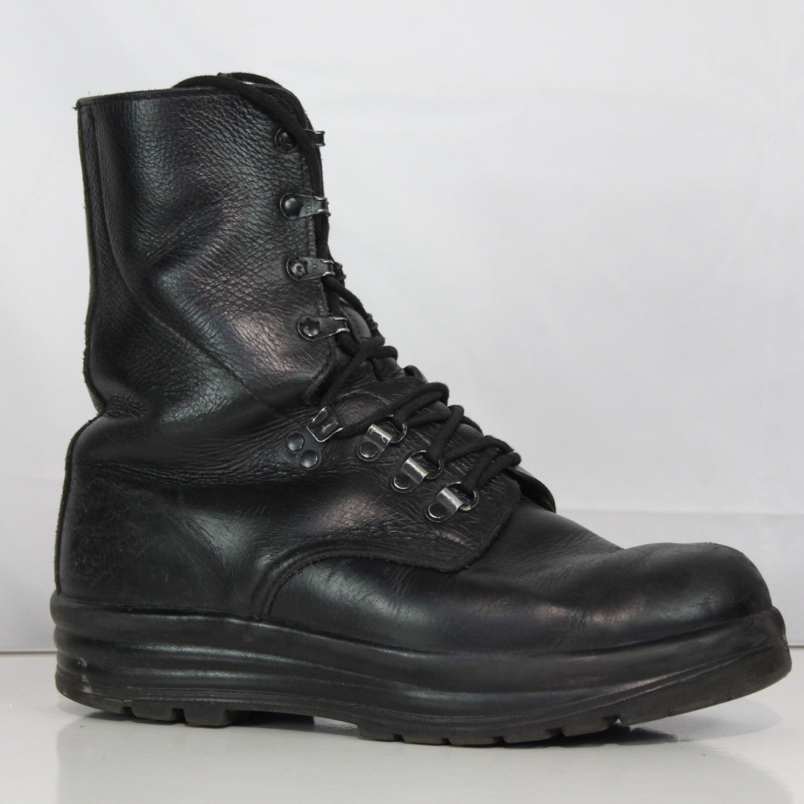 Genuine Surplus Swiss Army Black Leather Ranger Boots Grade 2 (3309)