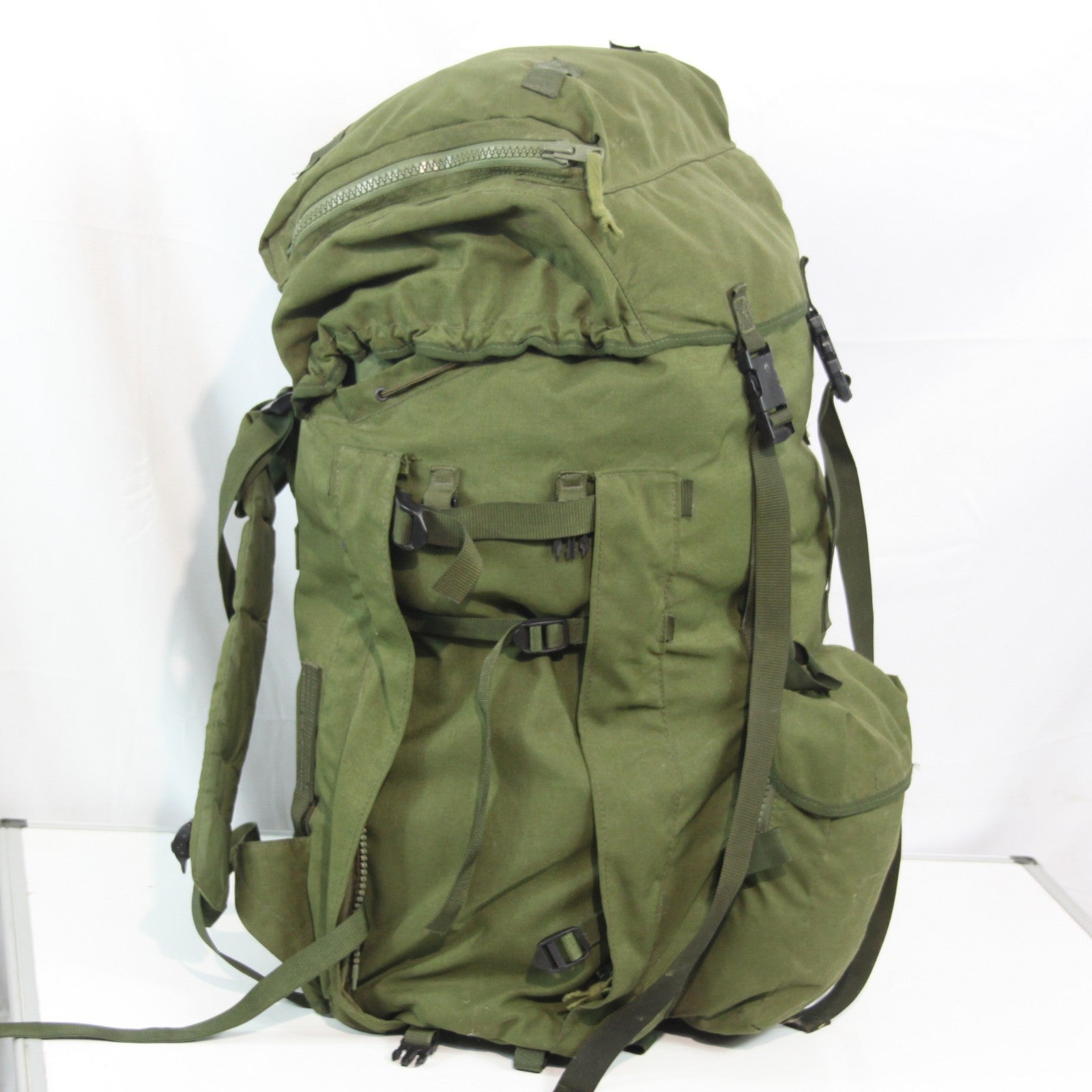 Vintage British Army PLCE Surplus Bergen Rucksack Olive Short Back (4019)
