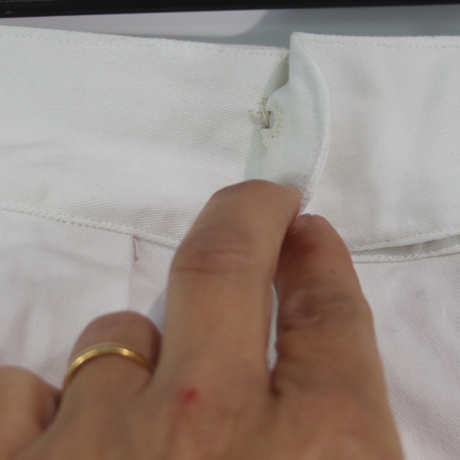 Vintage Genuine Surplus British Tropical Dress White Shorts 38" Waist  (3596)
