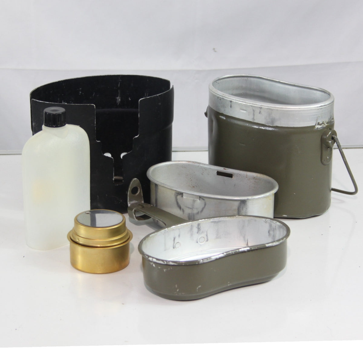 Army Stove and Billy Can Set  Genuine Surplus Mixed Country Set (4418)