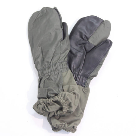 Vintage 1973 Mittens Army Issue Water resistant Faux Fur Lined Small UK8  (4406)