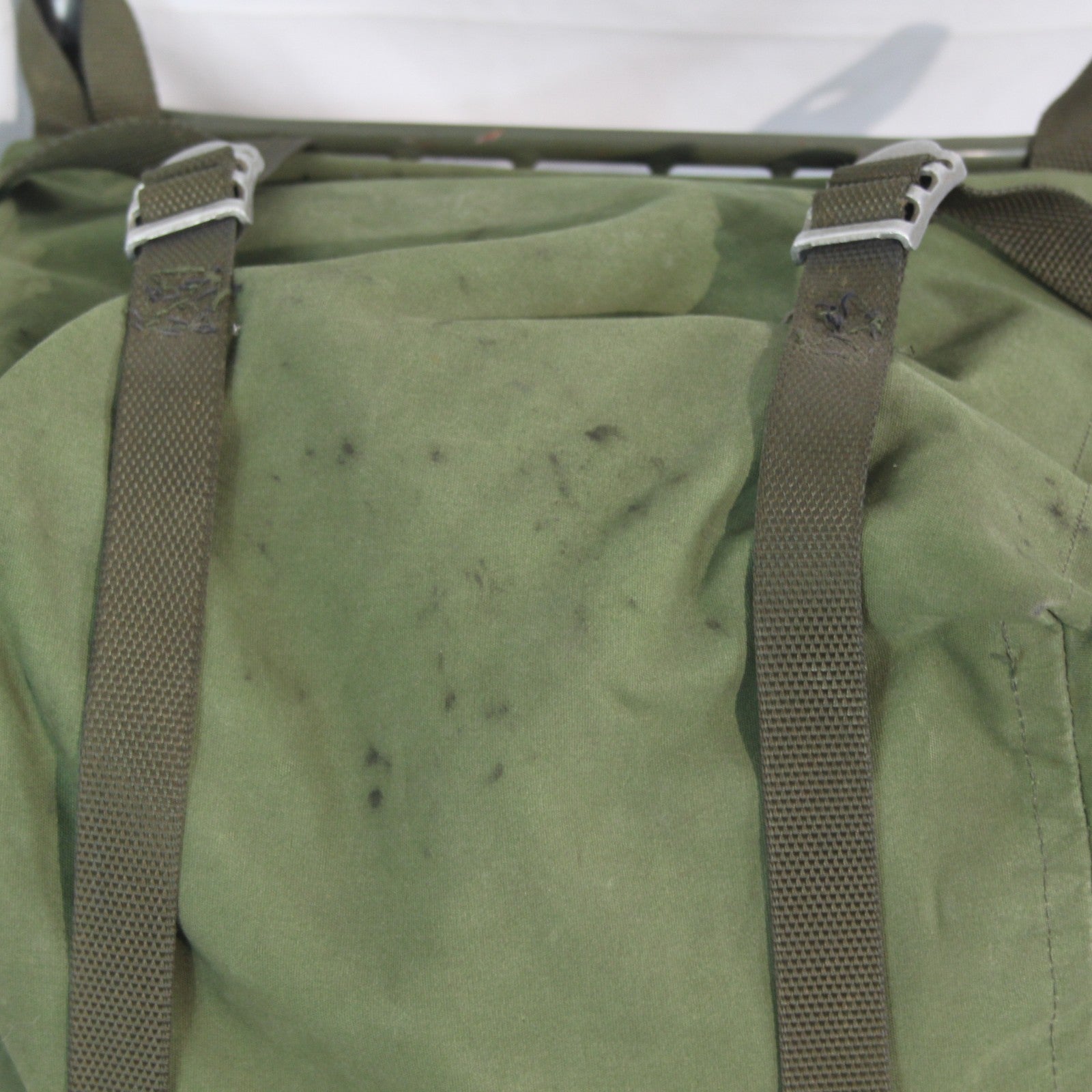 Genuine Surplus Vintage Swedish Army External Frame Bergen Rucksack (4150)
