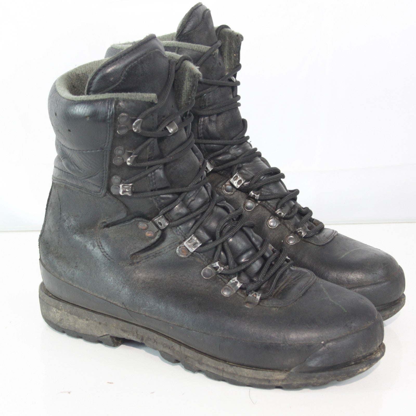 Meindl Austrian Army Mountain Boots Suede Padded Genuine Surplus EU44 (3870
