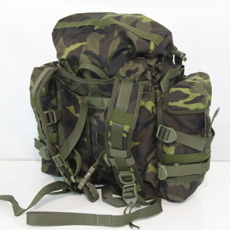 NEW Genuine Surplus Czech Army Rucksack Daysack Wood Camo Holes in Base (3372)