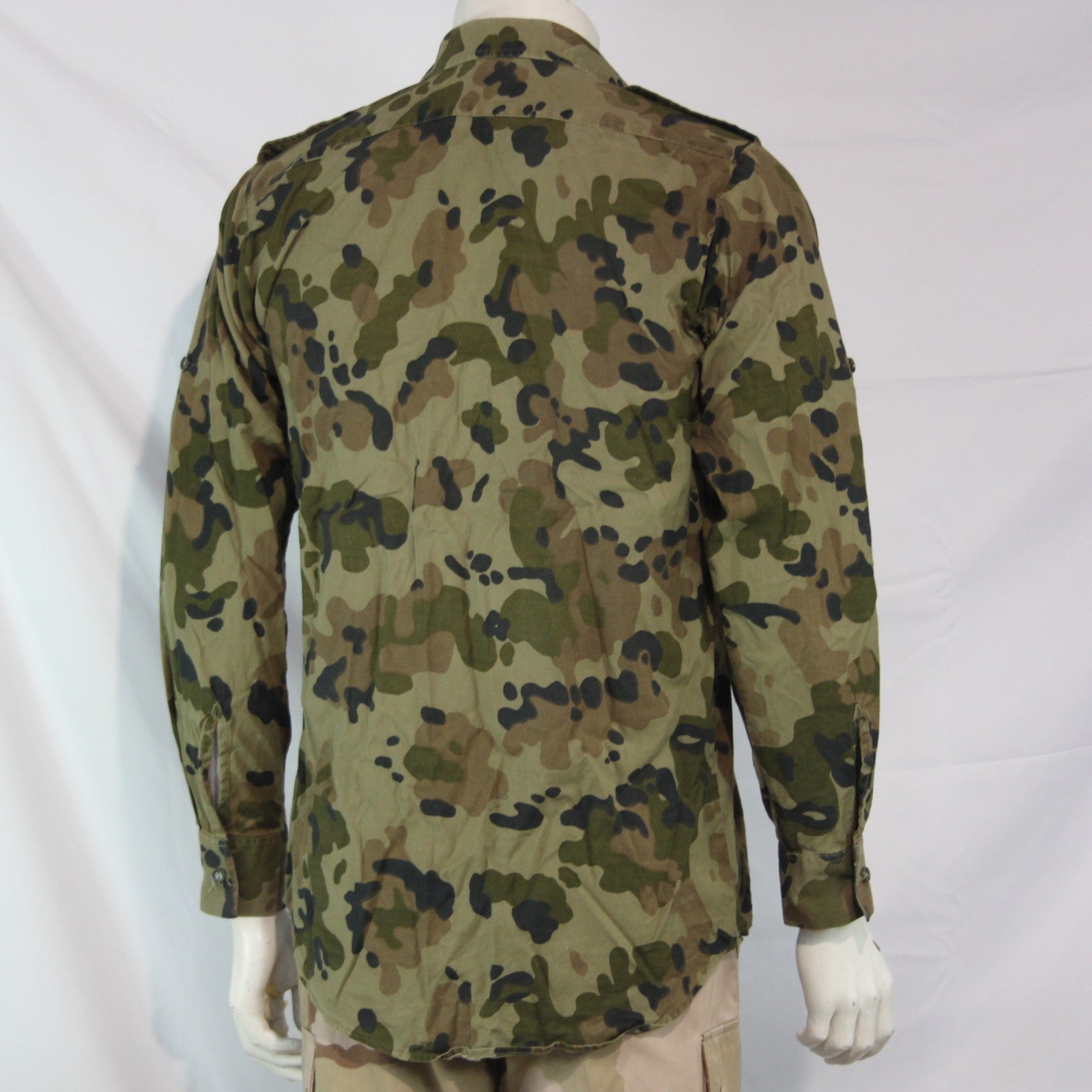 Romanian Army Oak Leaf Camo Shirt Genuine Surplus 14" Collar (4214)