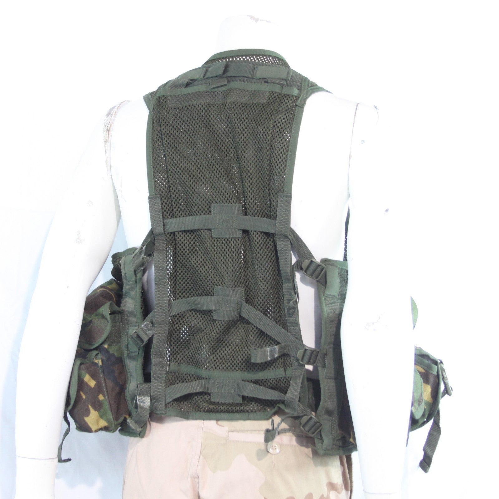 Arktis Assault Vest British DPM Camouflage Pockets (4246)