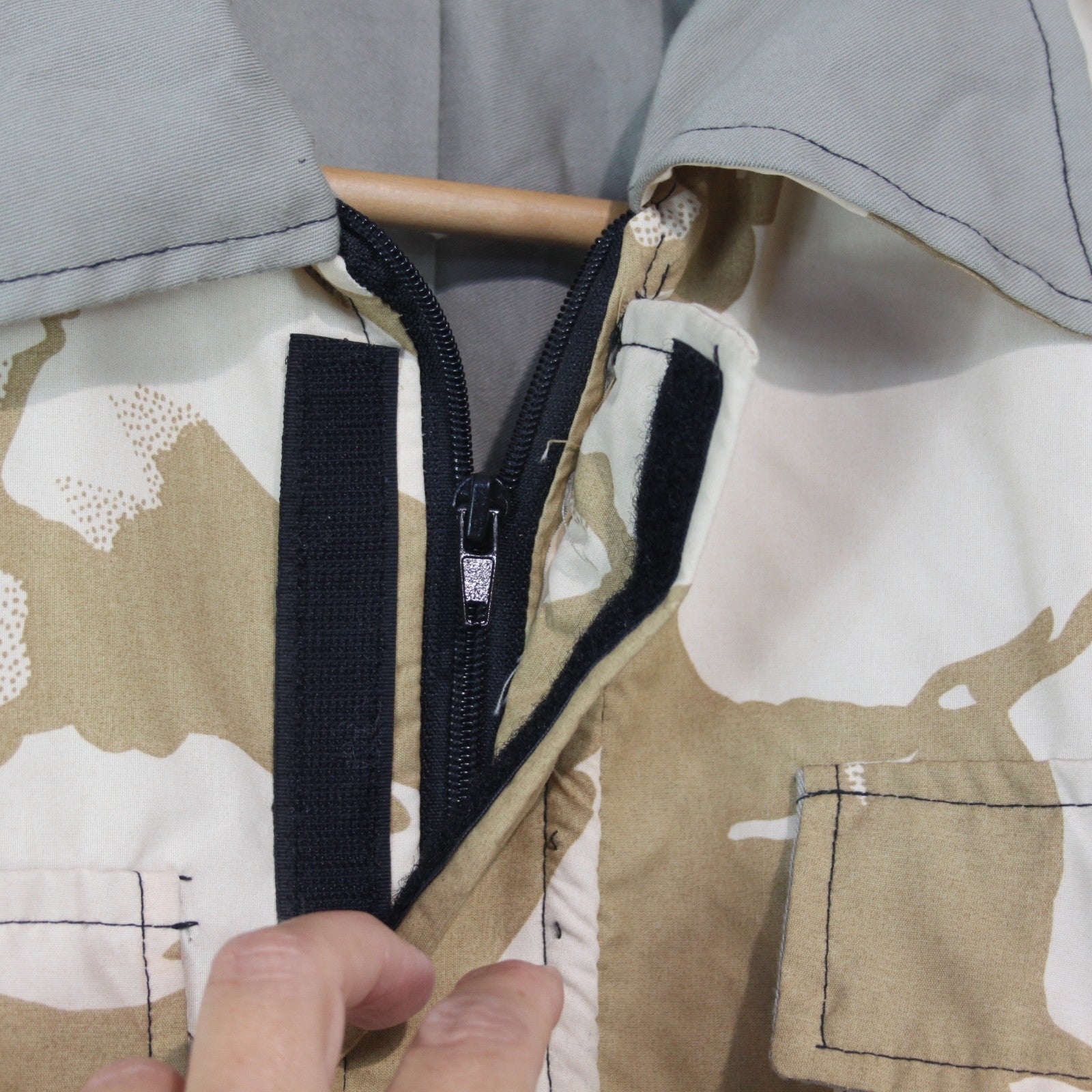 Genuine Surplus Design Sample Army Desert Combat Jacket 32" Chest (3548)