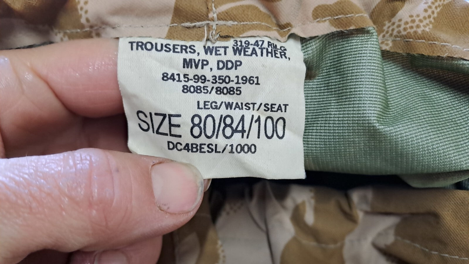 Genuine Surplus British Army Waterproof Gore-tex type Trousers Desert M (2774)