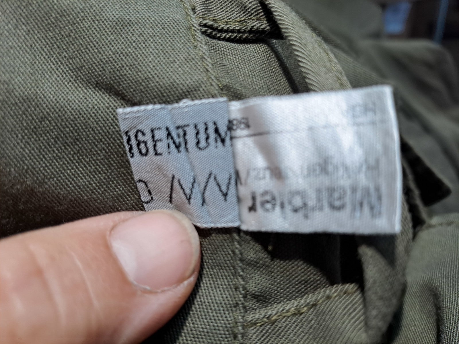 Genuine Surplus Austrian Military Olive Green Warehouse Shopkeepers Coat (2596)
