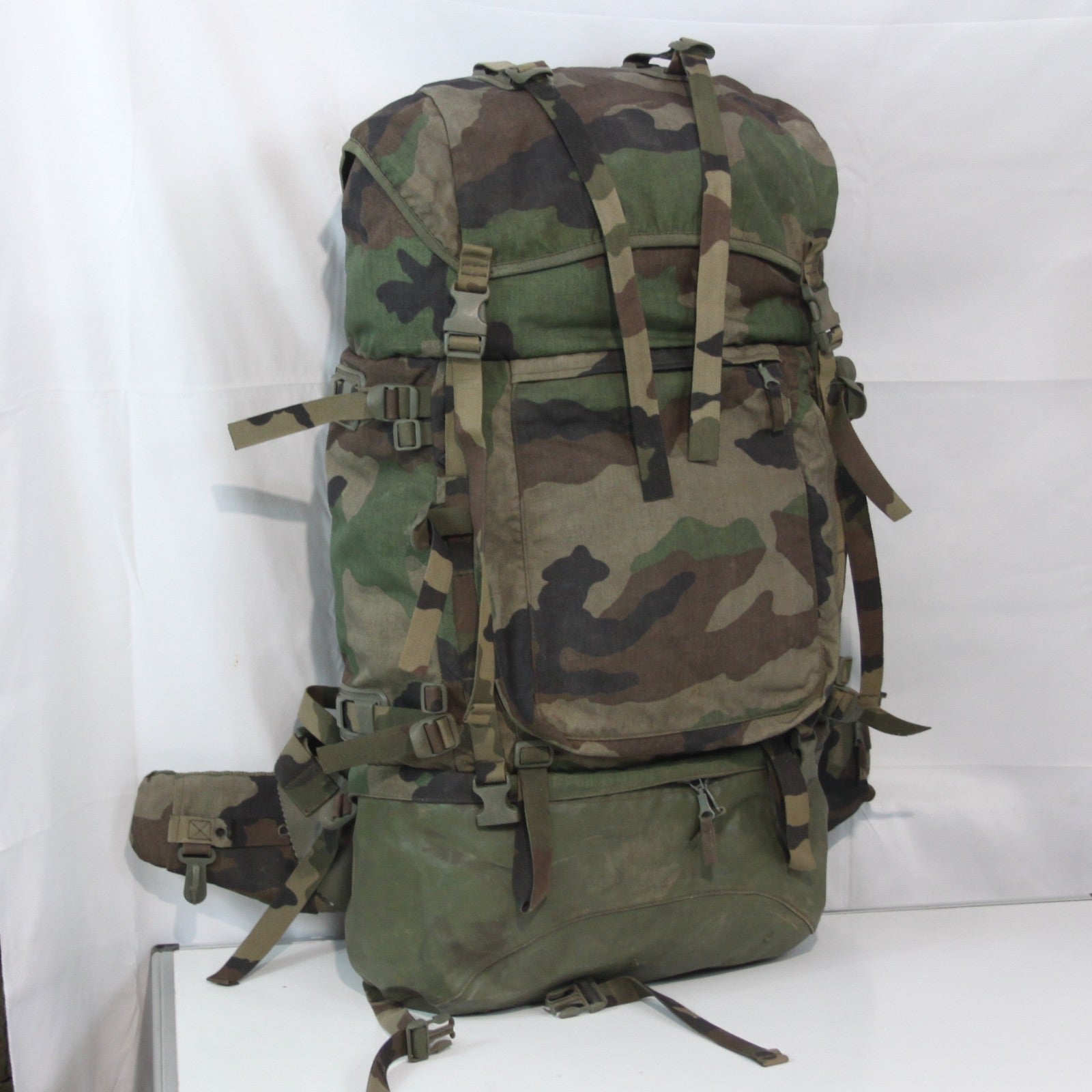 Genuine Surplus French Army Bergen Rucksack CCE Camo repaired (4183)