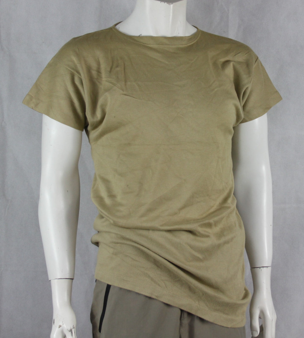 Genuine Army Surplus Italian desert Sand T-Shirt Short Sleeve Vintage