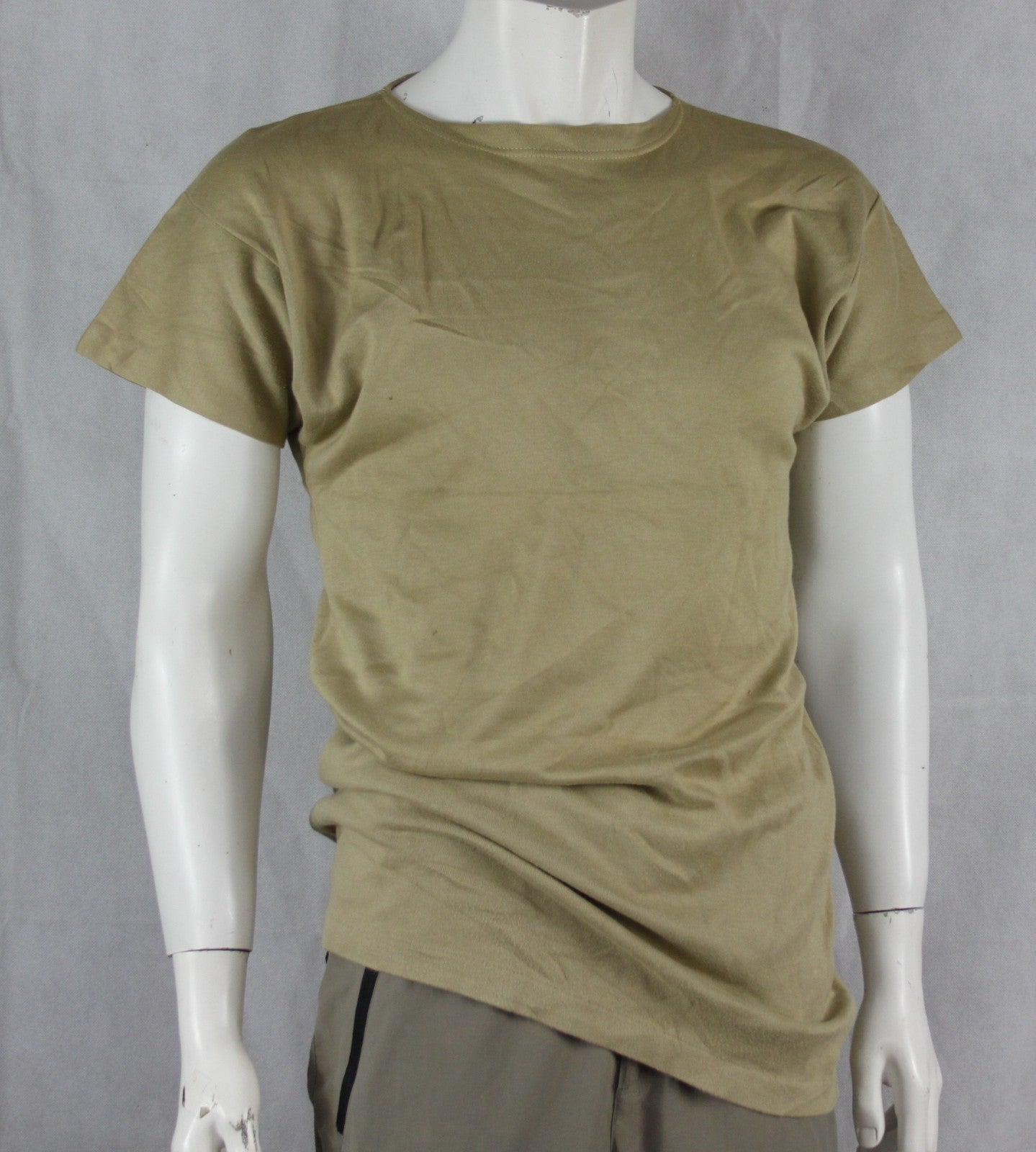 Genuine Army Surplus Italian desert Sand T-Shirt Short Sleeve Vintage