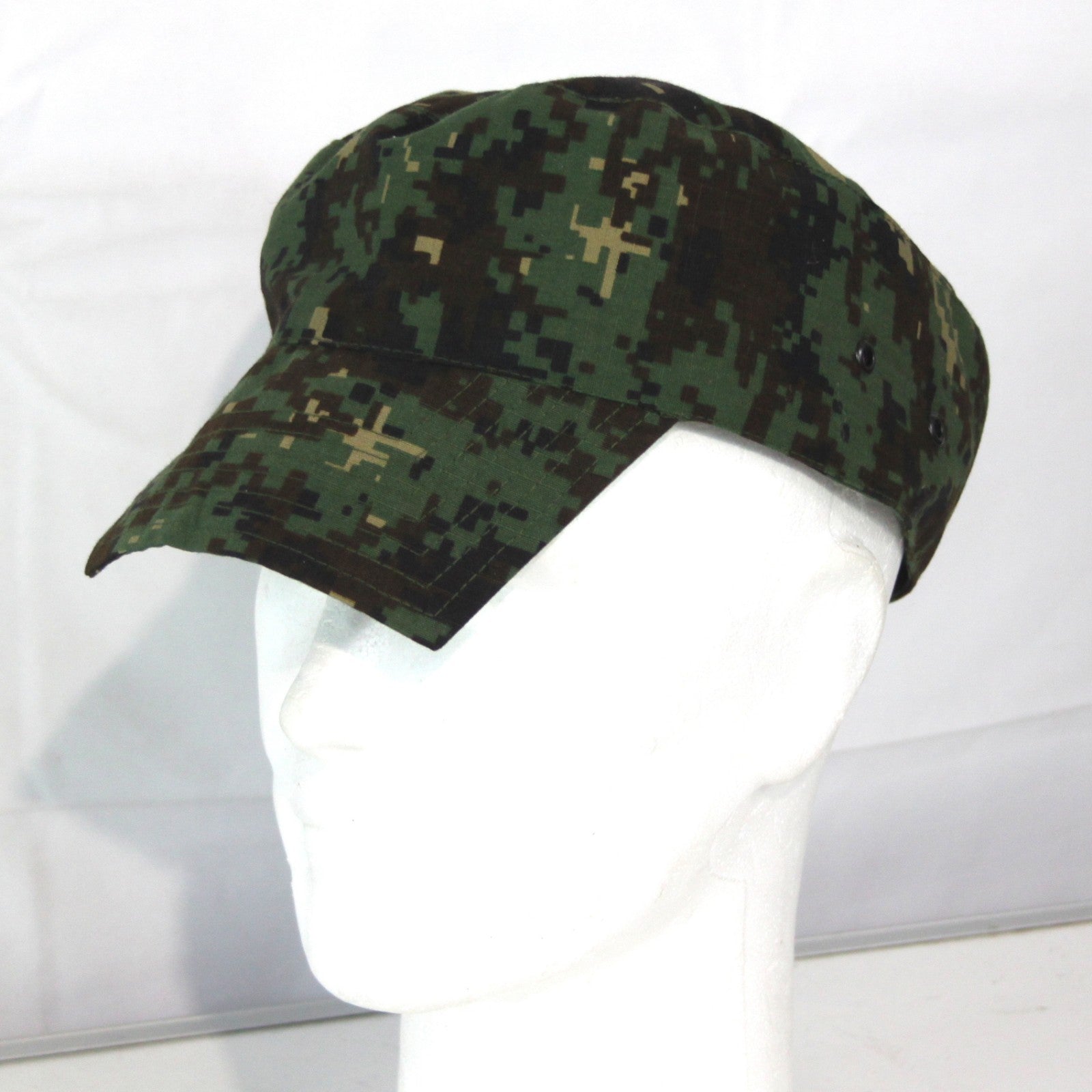 Digital Camouflage Peak Cap Similar to French F1 Cap Size 63cm XL   (3941)