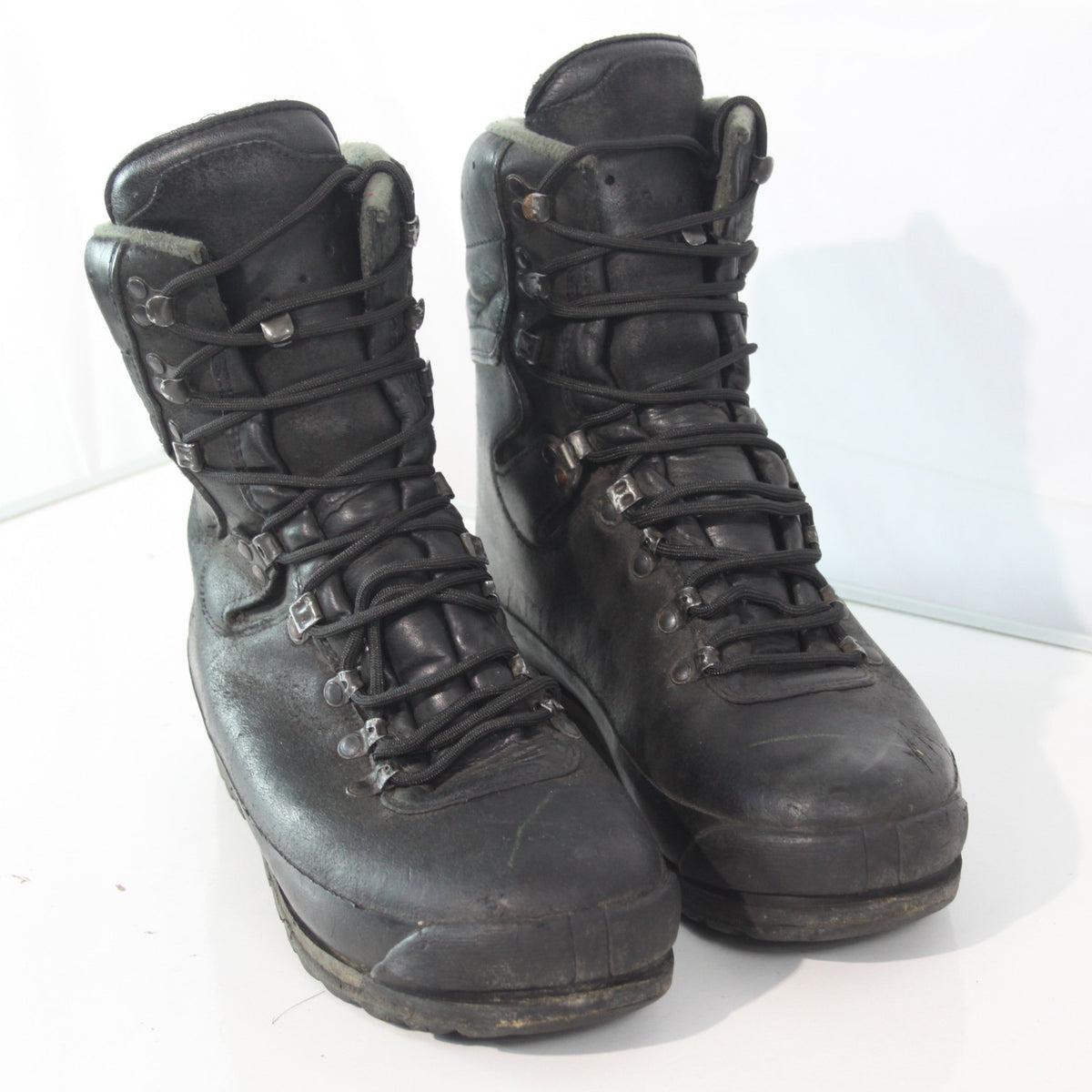 Meindl Austrian Army Mountain Boots Suede Padded Genuine Surplus EU44 (3870