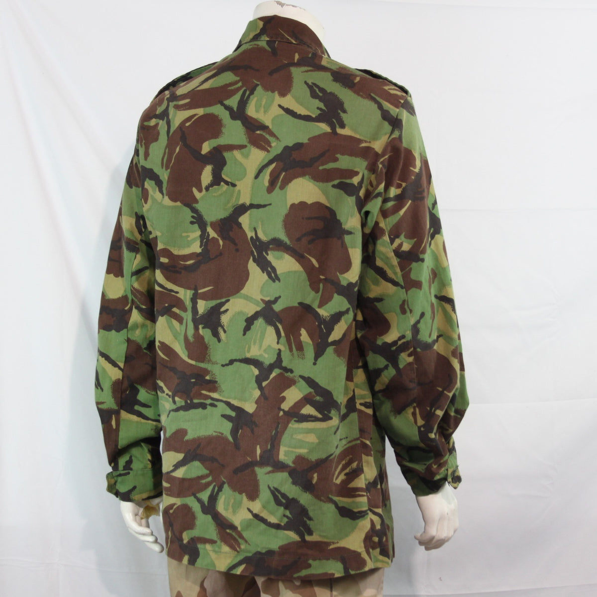 Genuine Surplus British Jungle  Shirt Camouflage Lightweight 42-44" G2 (4439)