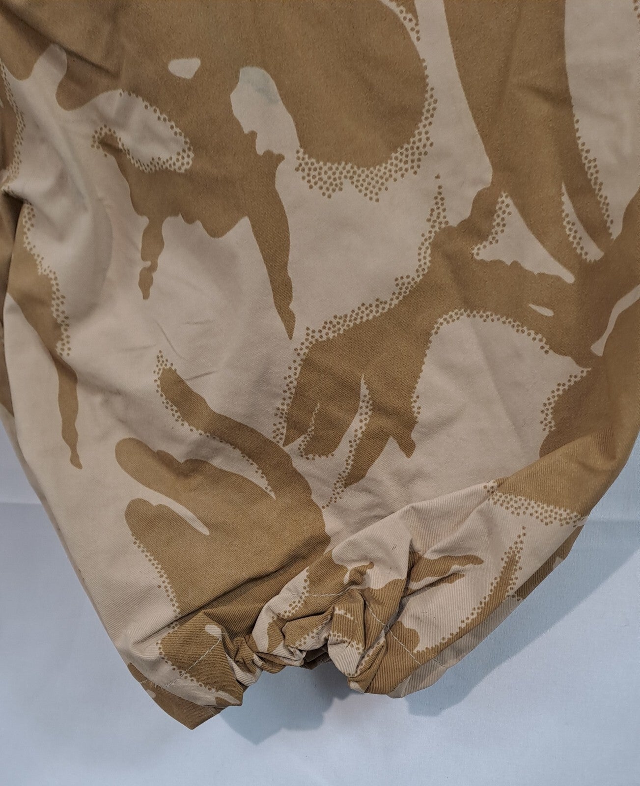 Genuine Surplus British Army Waterproof Gore-tex type Trousers Desert M (2774)