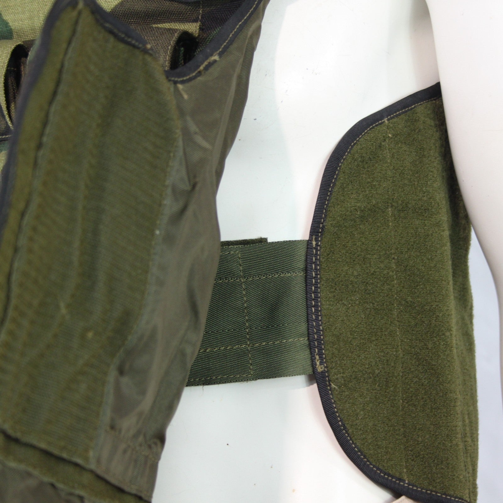 Genuine Surplus Body Armour Plate Cover Woodland Camo Flektarn (3325)