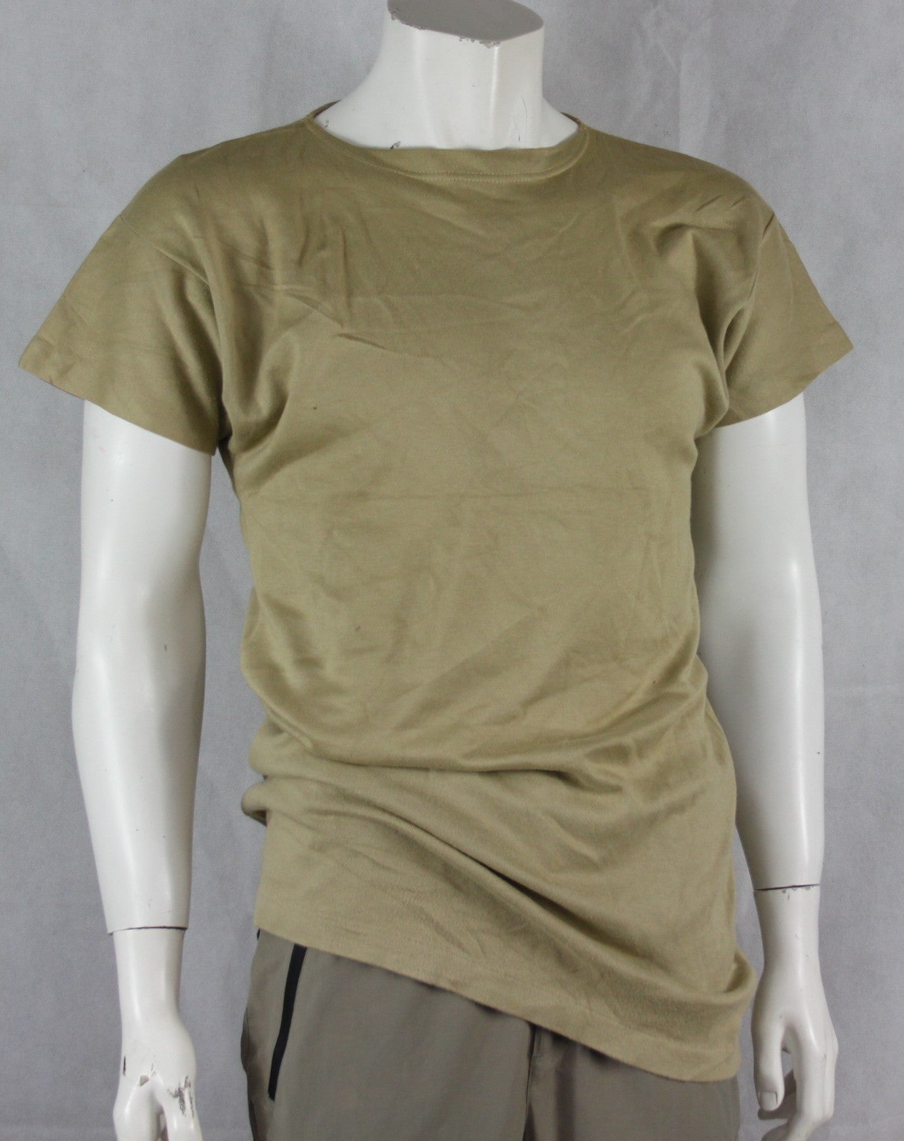 Genuine Army Surplus Italian desert Sand T-Shirt Short Sleeve Vintage