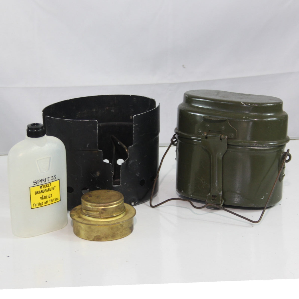 Army Stove and Billy Can Set  Genuine Surplus Mixed Country Set (4417)