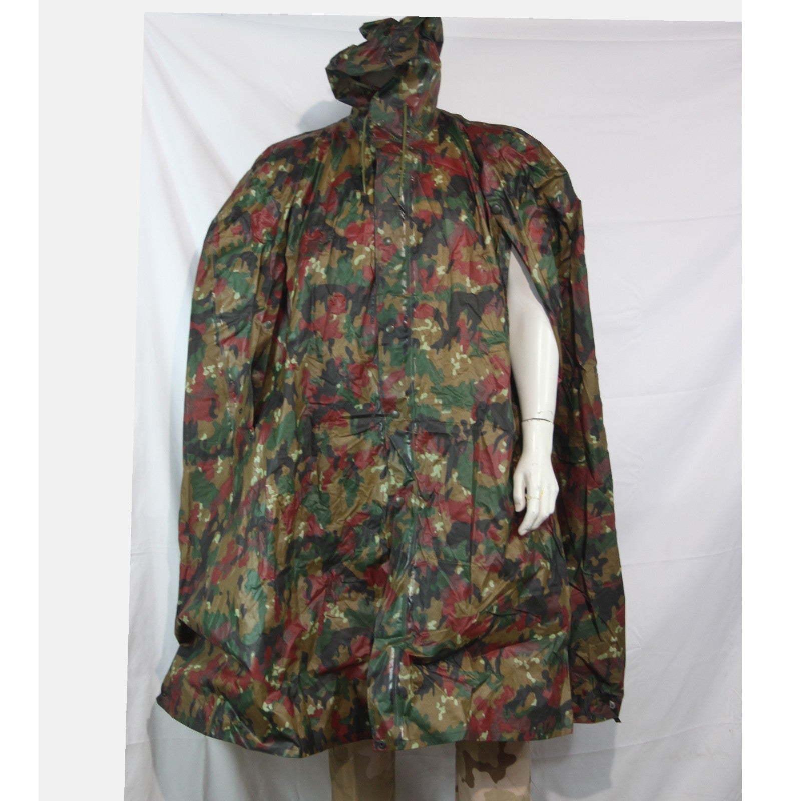 Swiss Army Poncho Cape Waterproof Rubberised Camouflage Genuine Surplus (4241)
