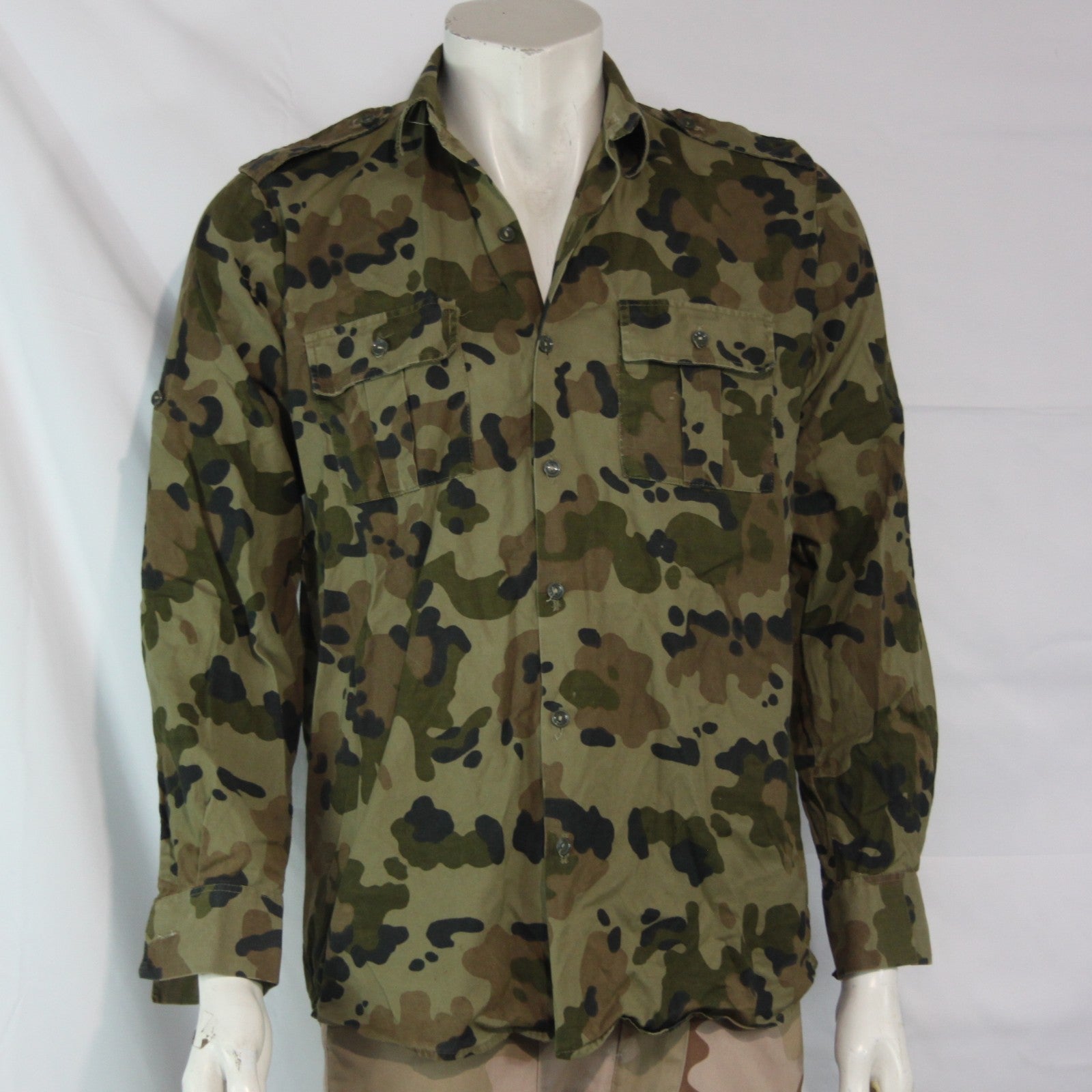 Romanian Army Oak Leaf Camo Shirt Genuine Surplus 14" Collar (4214)