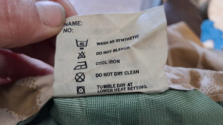 Genuine Surplus British Army Waterproof Gore-tex type Trousers Desert M (2774)