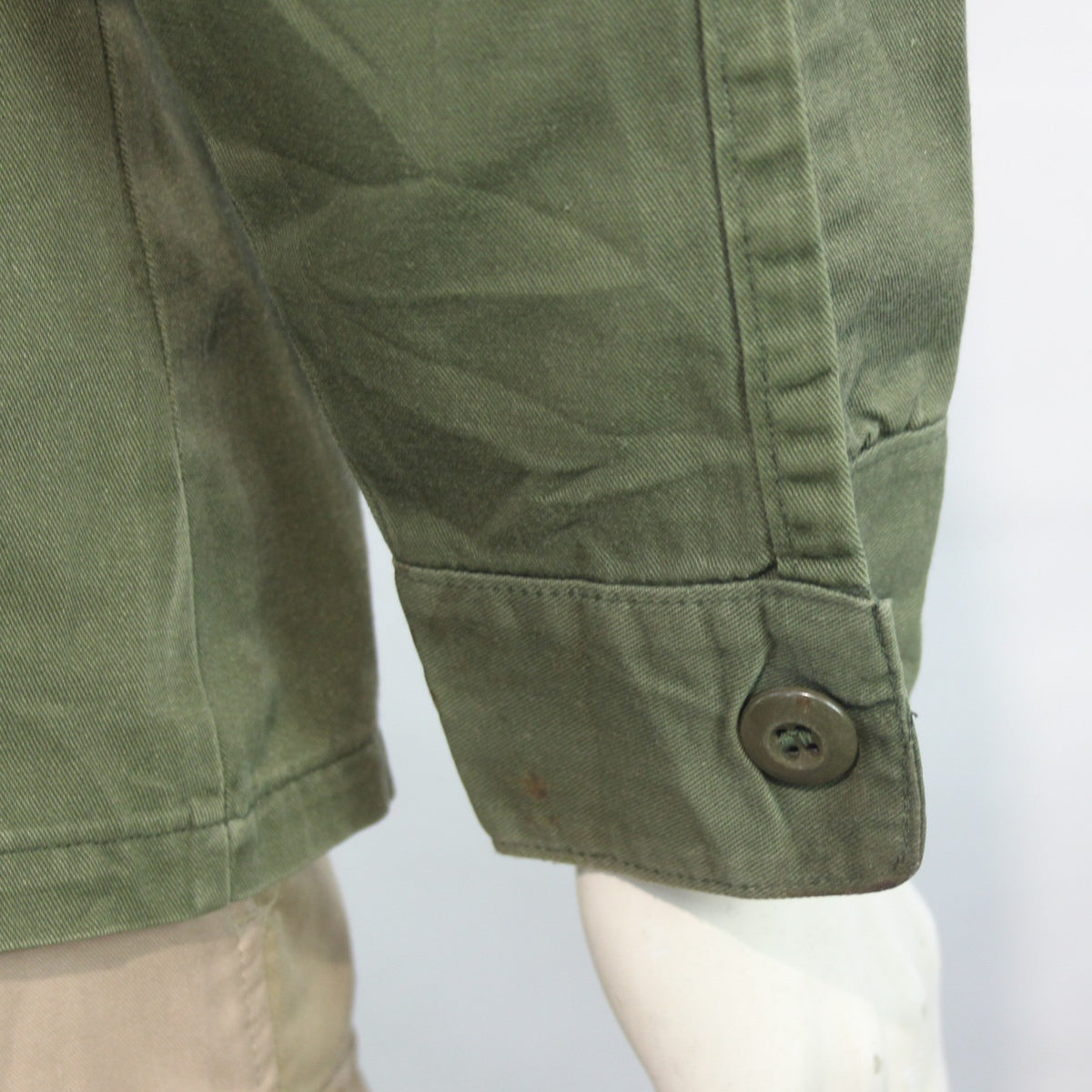 Vintage US Army Shirt Badged Olive Utility Shirt Genuine Surplus 38-40"  (4130