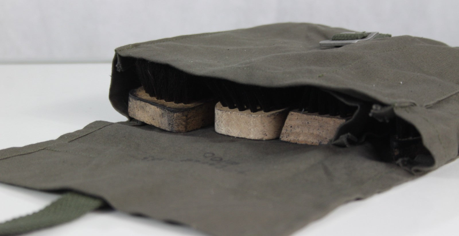 Genuine Surplus Swiss Army Boot Cleaning Kit With Brushes Grade 1