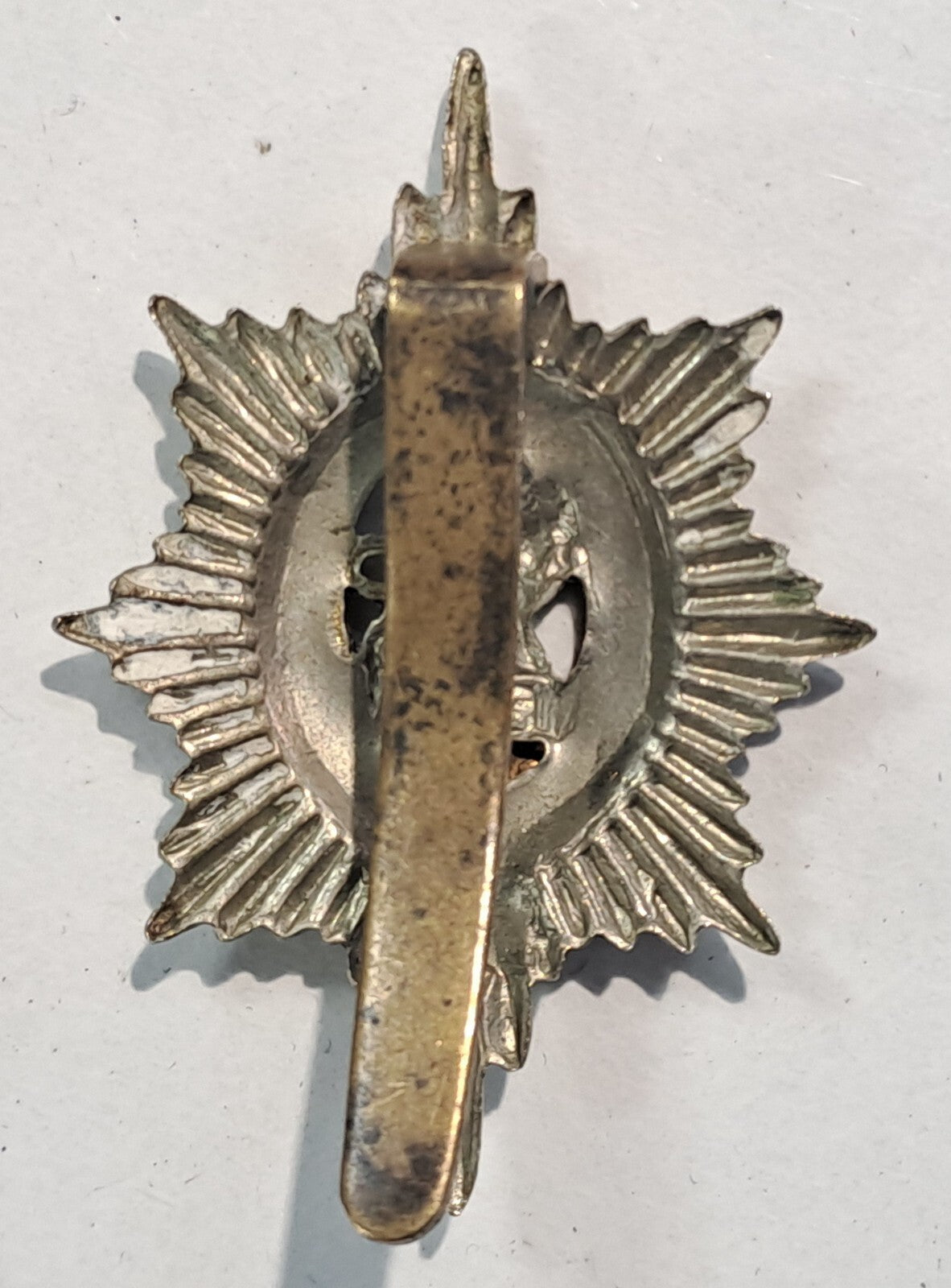 Genuine Surplus British Army Military Cap BadgeWorcestershire Regiment 2631
