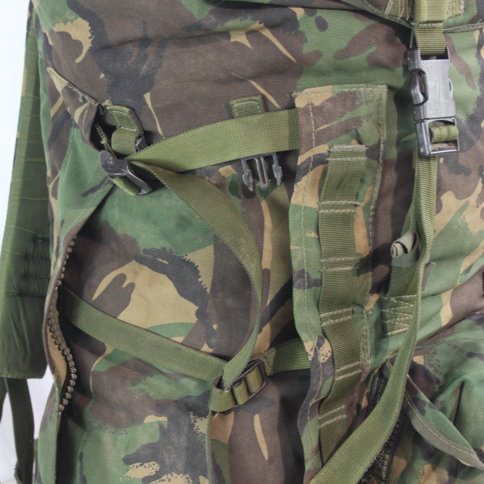 Genuine Surplus British Army Long Back Convoluted Bergen Rucksack DPM (3812)