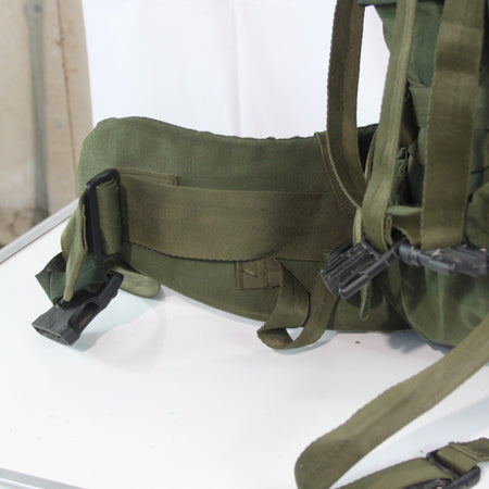Genuine Surplus British Army Olive V2000 Bergen Rucksack Missing Lid 3813)