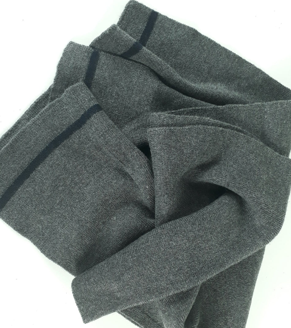 Vintage Wool Blend Grey Scarf German Army Genuine Surplus (4047)
