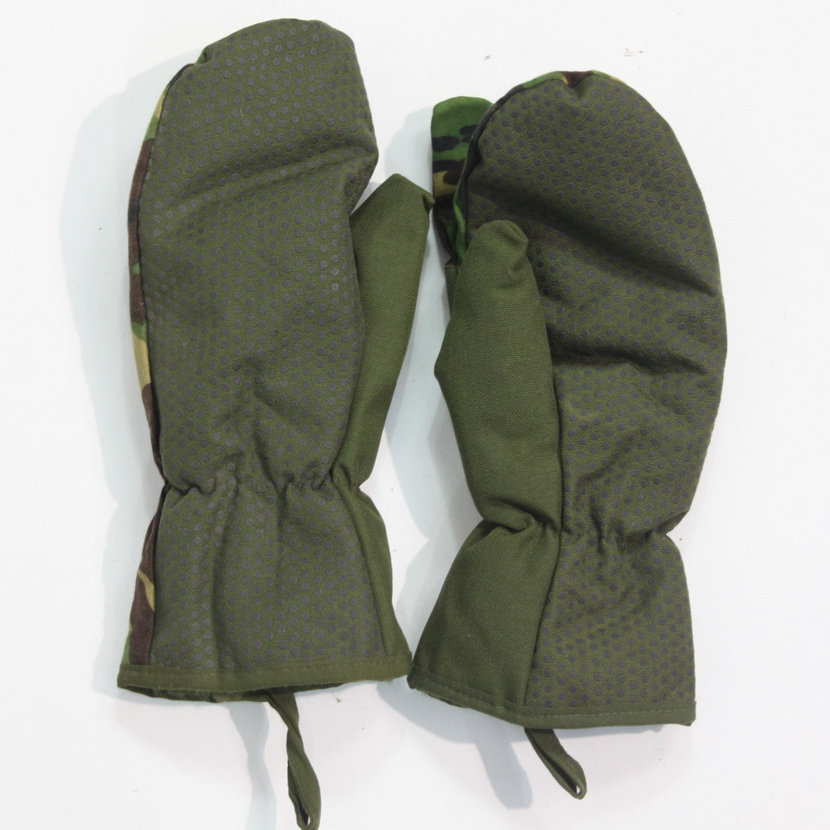 Genuine British Army Arctic Mittens Inner Mittens DPM Camouflage (4405)