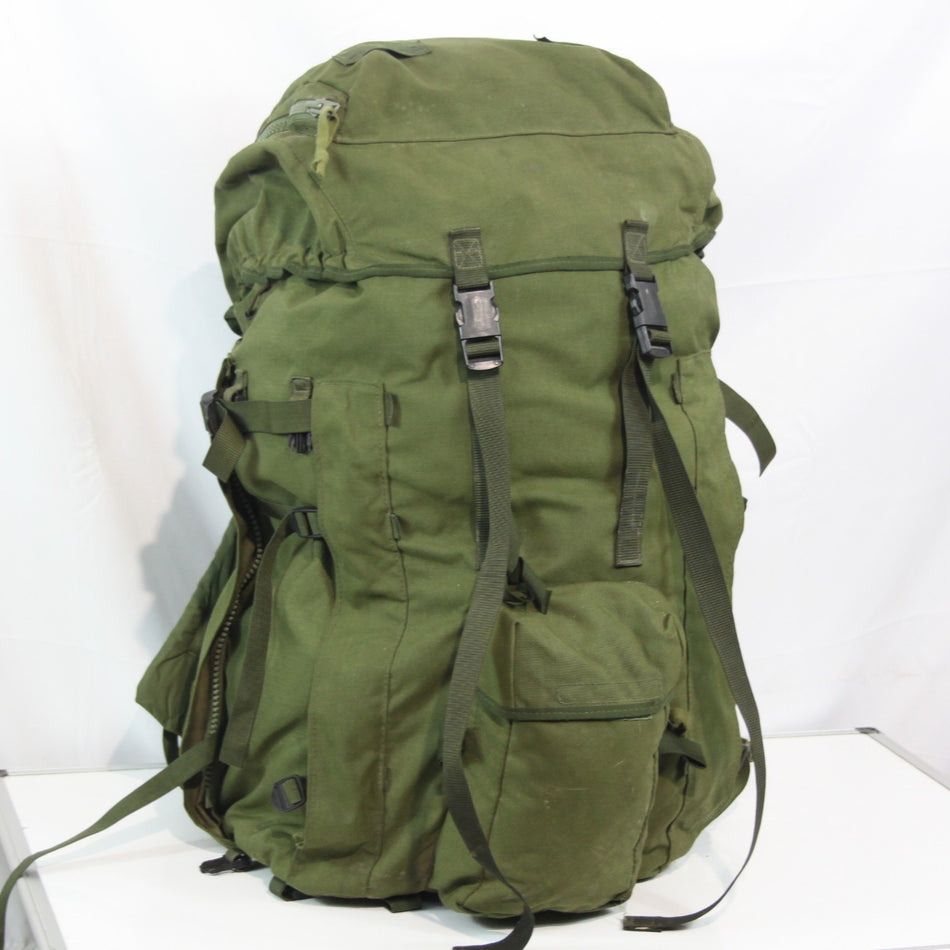 Vintage British Army PLCE Surplus Bergen Rucksack Olive Short Back (4019)